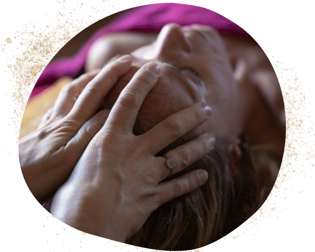 Massage thérapeutique pour soulager les douleurs chroniques chez les femmes à Échirolles près de Grenoble